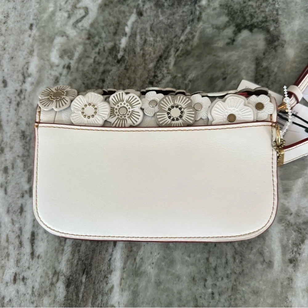 COACH 1941 Tea Rose Clutch Wristlet CHALK NWT